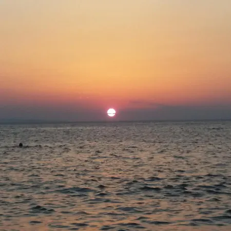 Anavissos * Anavyssos